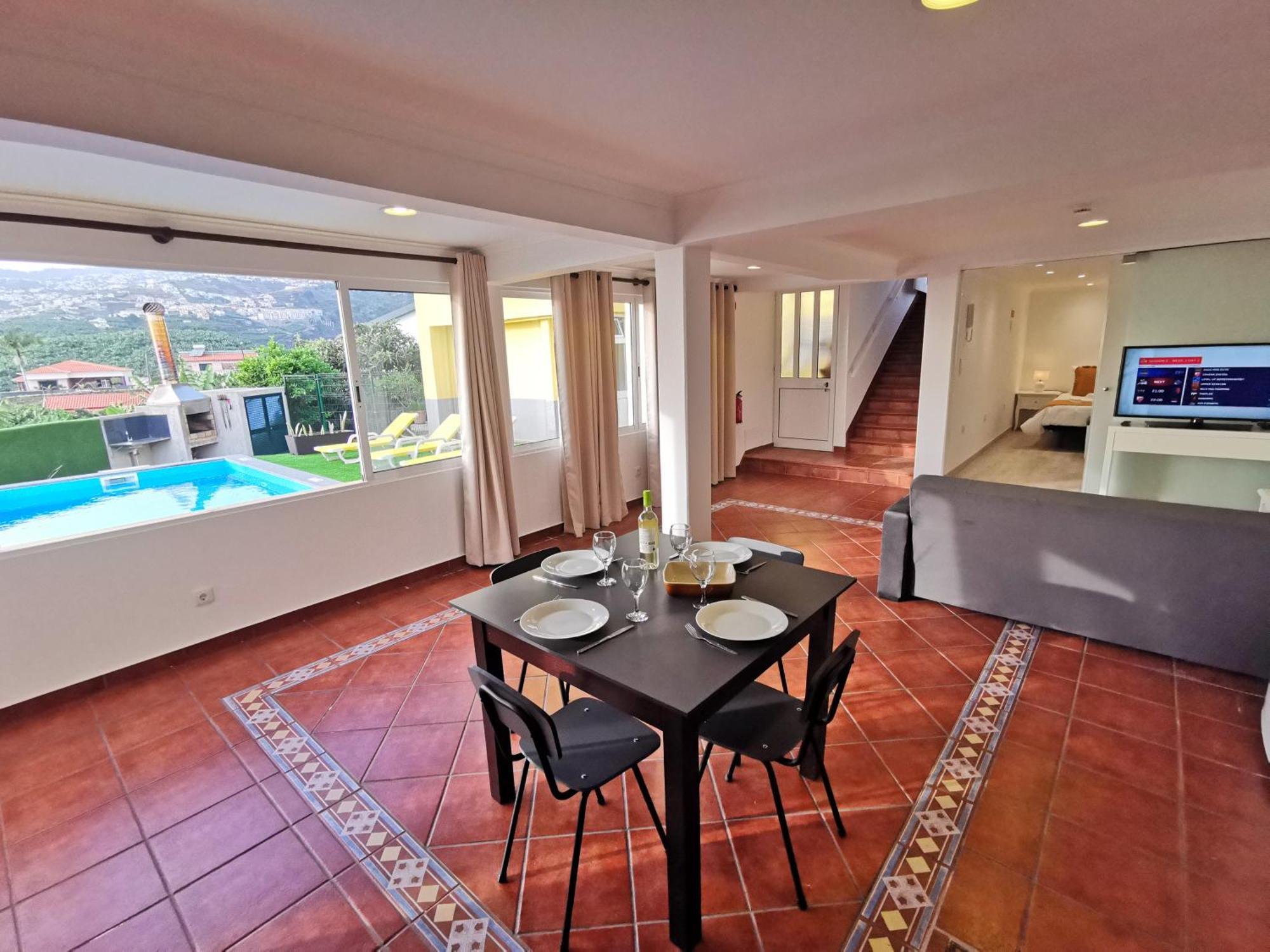 Casa Dos Avos Apartments With Pool In Funchal Room photo